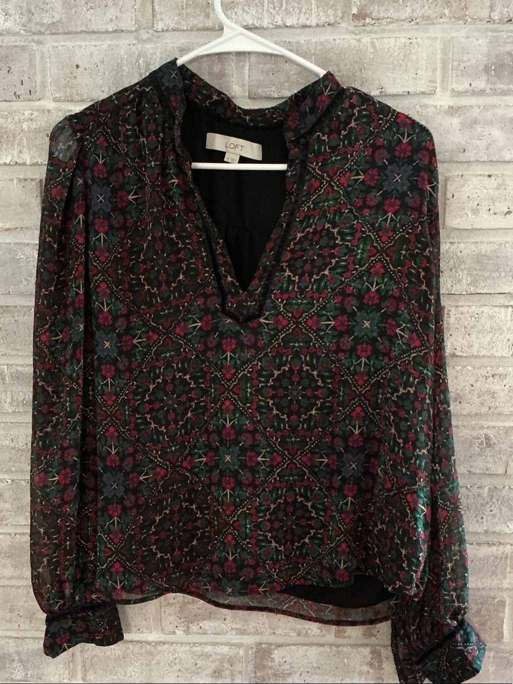 LOFT Black Floral Geometric V‑Neck Long Sleeve Blouse